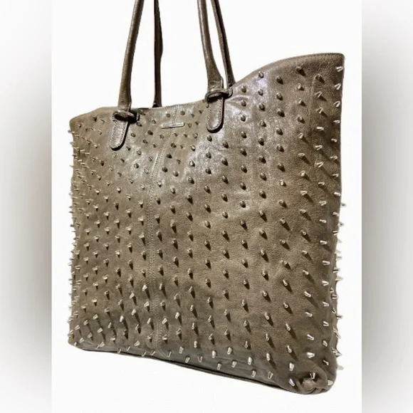 REBECCA MINKOFF RARE
STUDDED LOVERS TOTE excellent condition - Picture 2 of 7